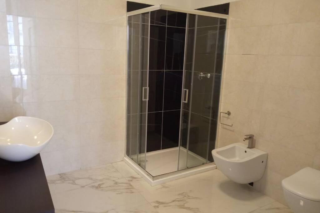 Entire Flat, Independent Entrance, 20 Mins To Bgy - Bergamo Milan Airport Leilighet Nembro Eksteriør bilde