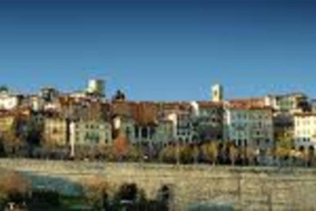 Entire Flat, Independent Entrance, 20 Mins To Bgy - Bergamo Milan Airport Leilighet Nembro Eksteriør bilde